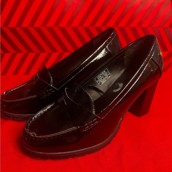 Jones New York Cyrusa Women’s Black Patent Loafer Heels Size 8.5W - Pre-Owned - Picture 2 of 5